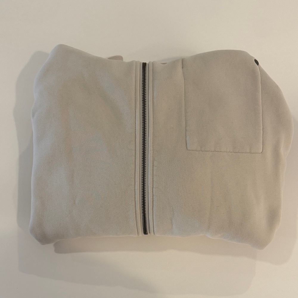 Vuori men’s Cream Zip-Up Hoodie